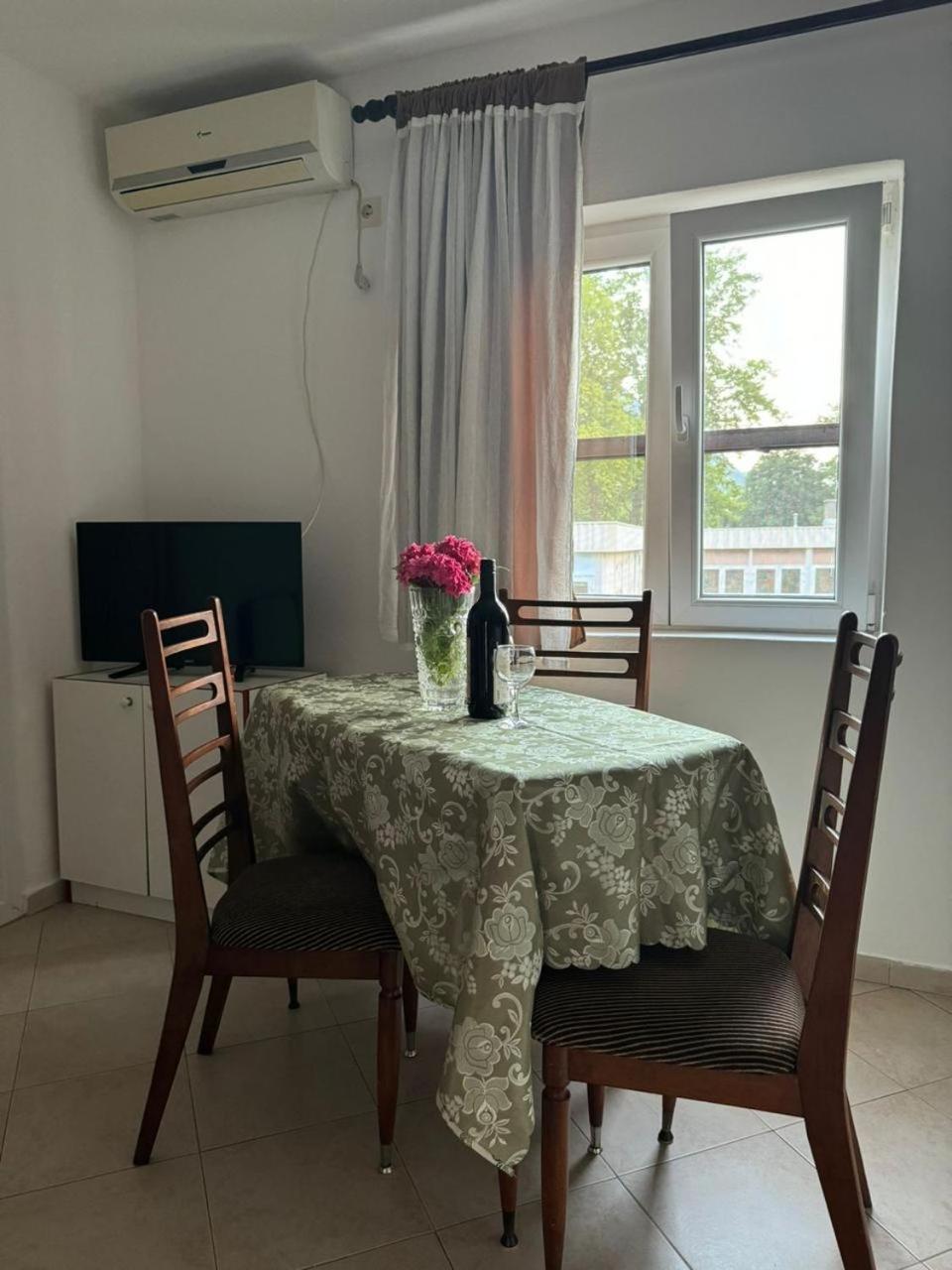 Apartmani Dada Kotor Exterior photo