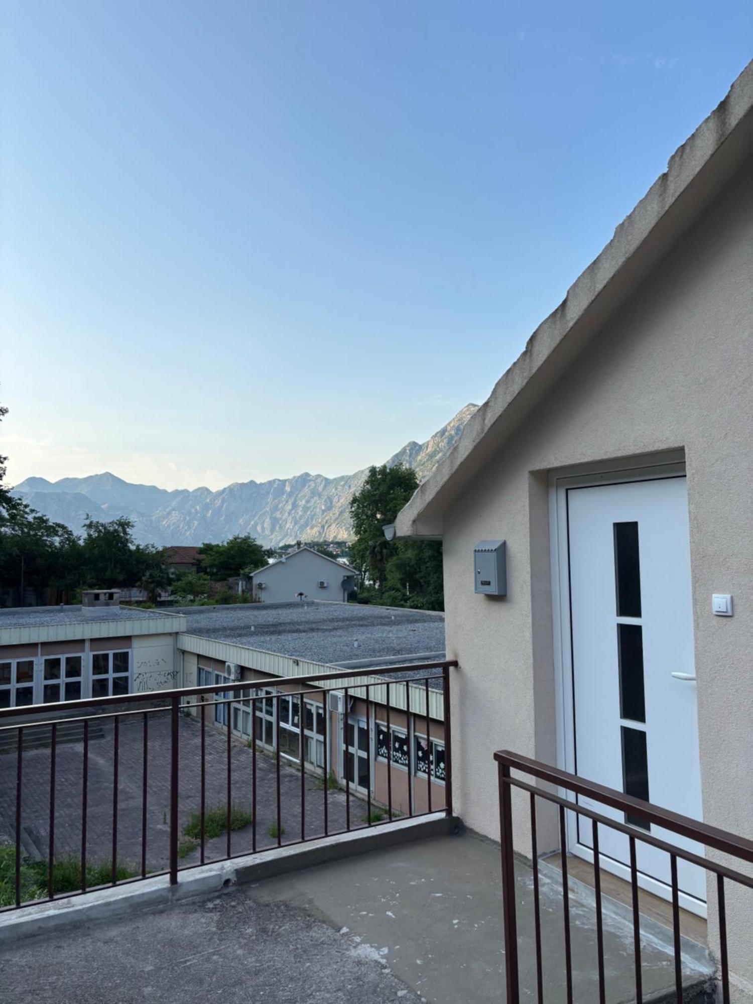 Apartmani Dada Kotor Exterior photo